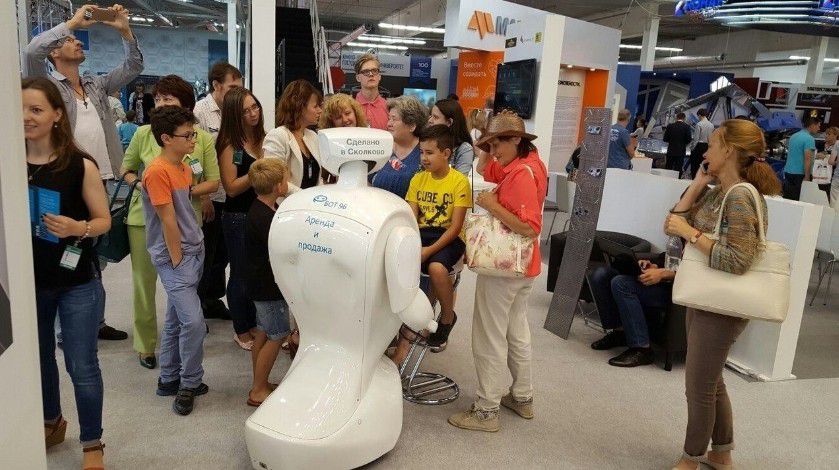 Promobot робот-промоутер - 0