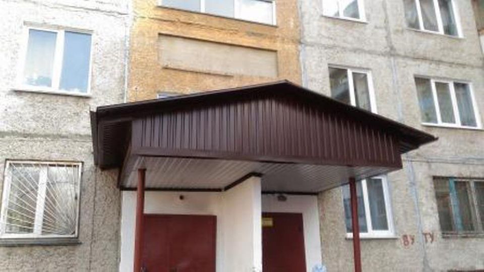 Устройство/ремонт балконных и подъездных козырьков - 0