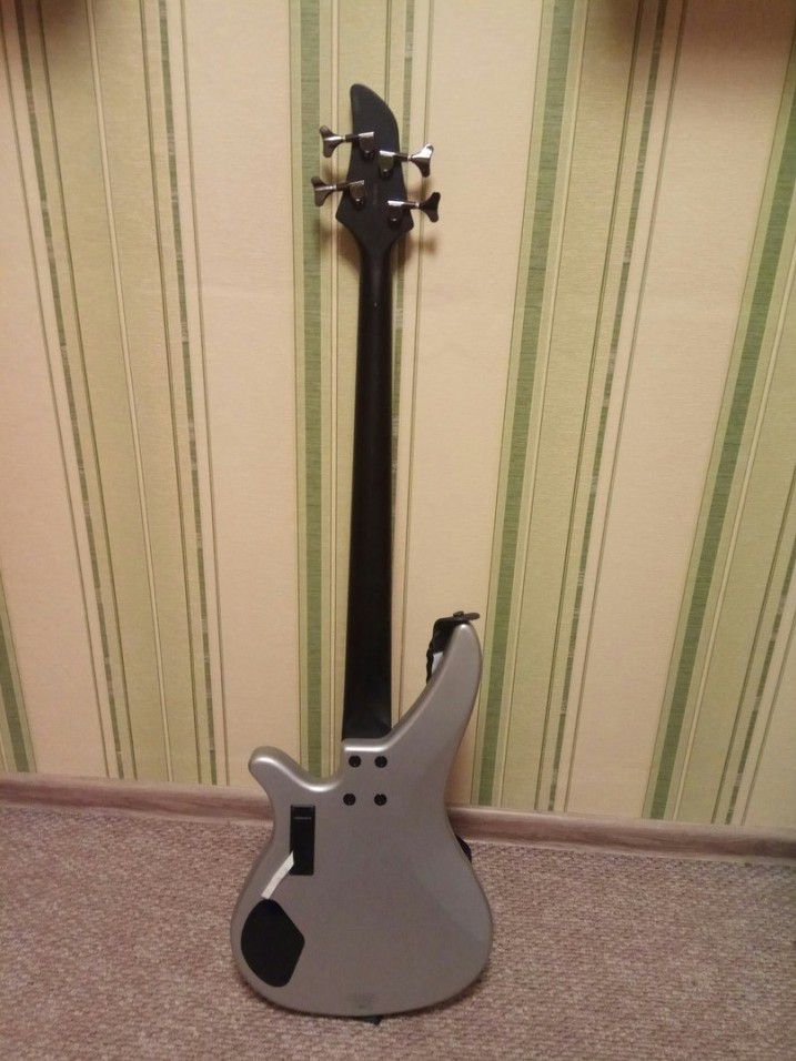 Комплект Yamaha RBX 374 и комбик VOX AC1 RV - 0