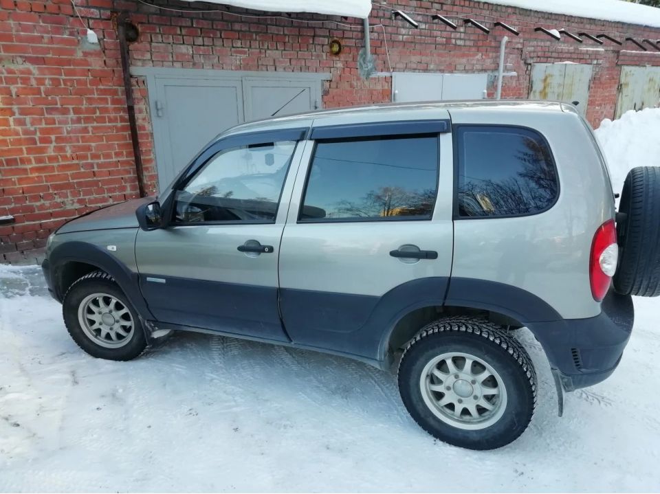 Chevrolet Niva, 2012 - 0