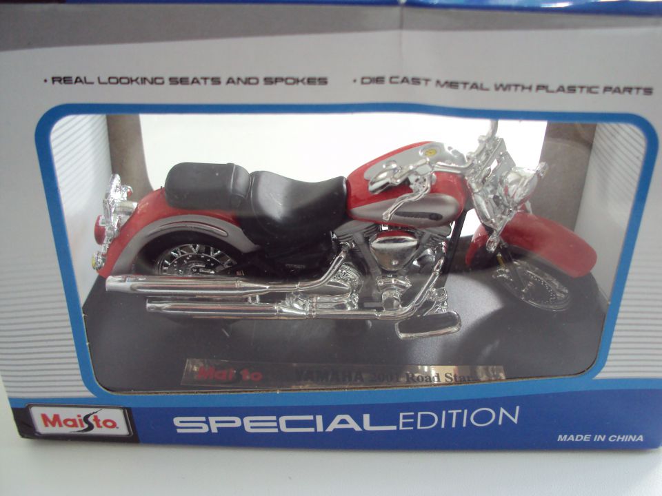Мотоцикл Maisto YAMAHA 2001 Road Star - 0