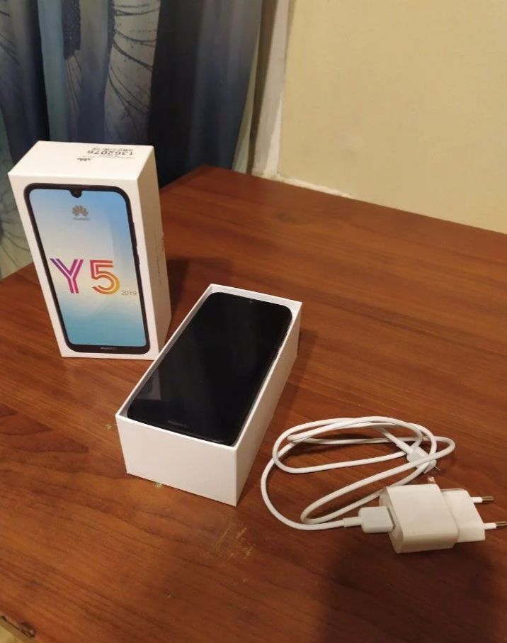 Продаю Huawei Y5 2019 - 0