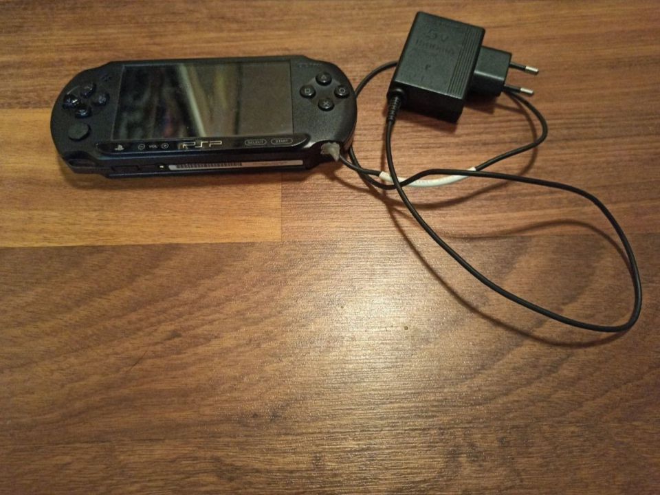 Sony psp E1000 - 0