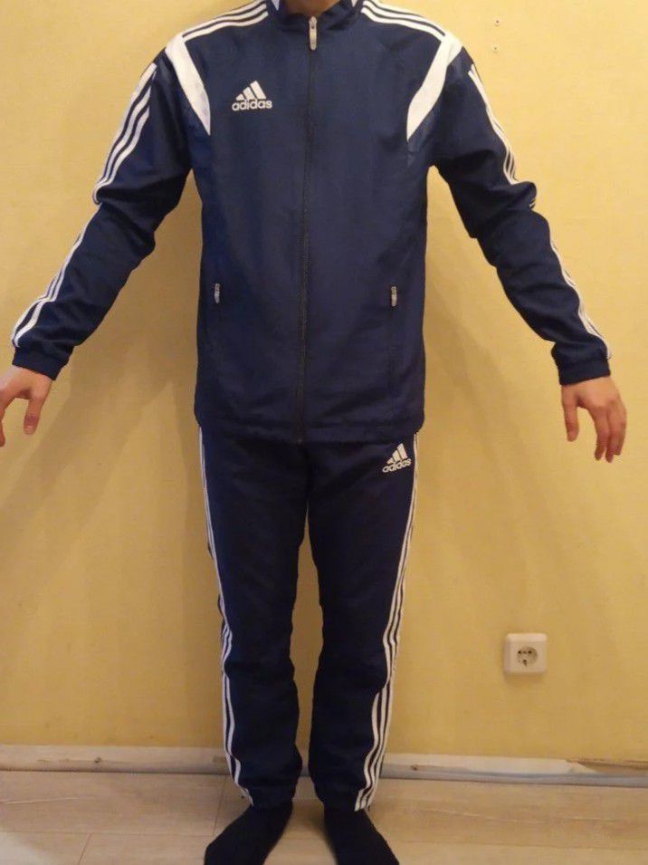 Спортивный костюм - 0