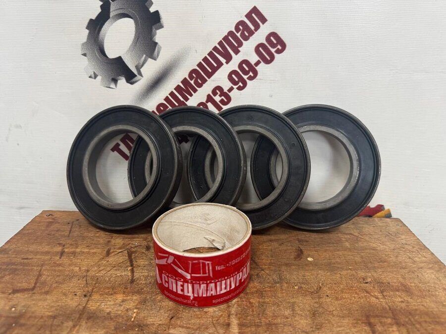 Уплотнение балки 10216513 для Liebherr PR754 - 0