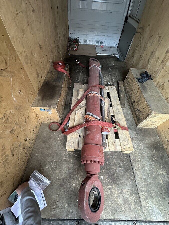 Гидроцилиндр ЦГ160х100.1600.11 для ЭО-5126 - 0