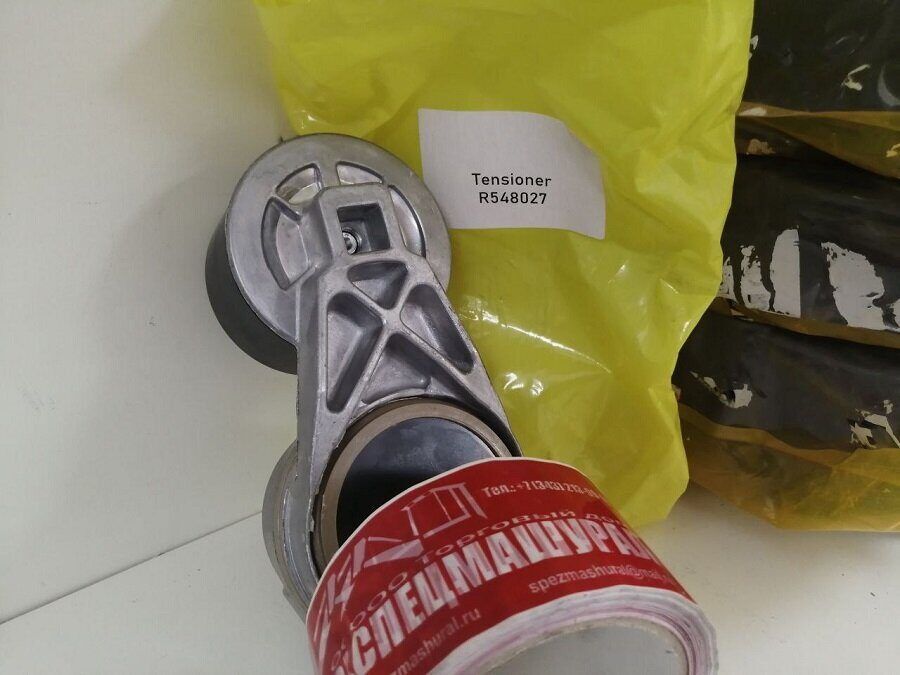 Натяжитель ремня RE518097 для экскаваторов John Deere - 0