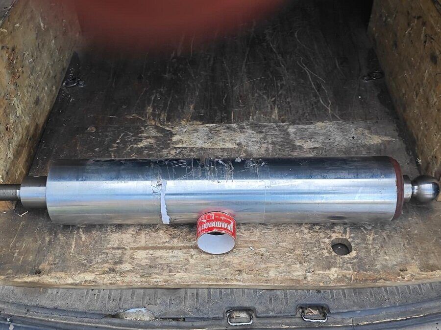 Гидроцилиндр домкрата на БМ-831 - 0