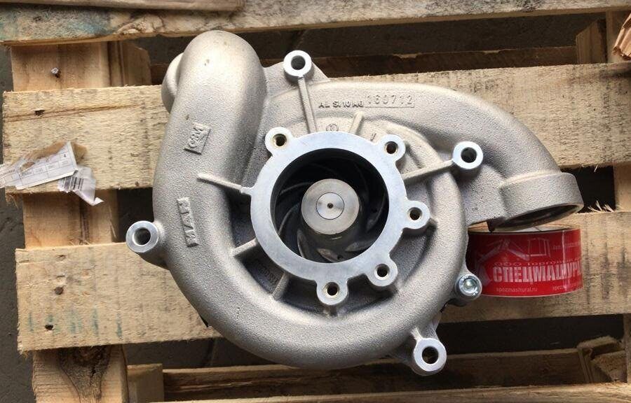 Водяной насос 10138461 для Liebherr D9508 - 0